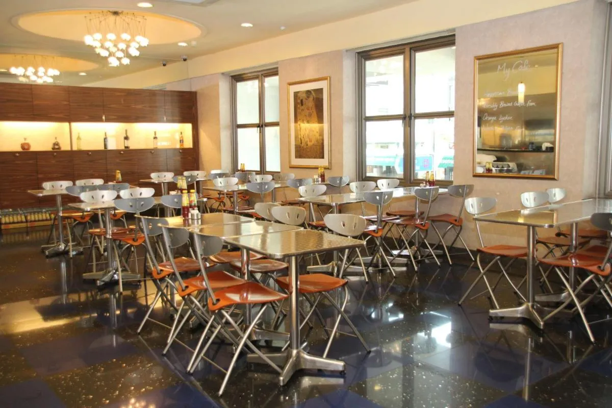 Image 2 of Classique Hotel