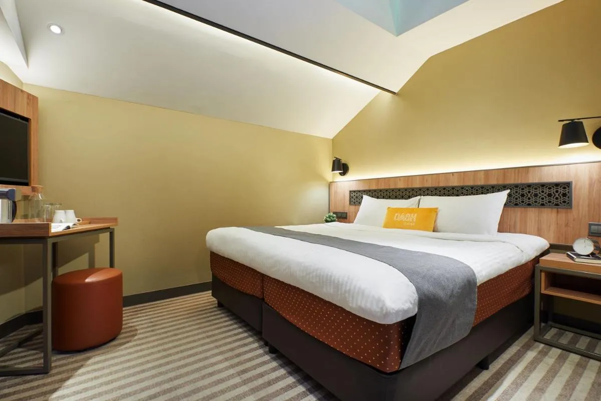 Image 2 of Dash Living Rochor