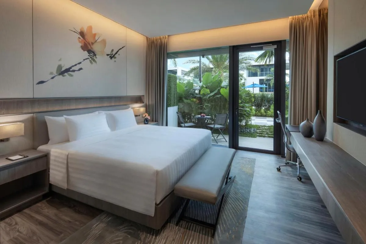 Image 1 of Dusit Thani Laguna Singapore
