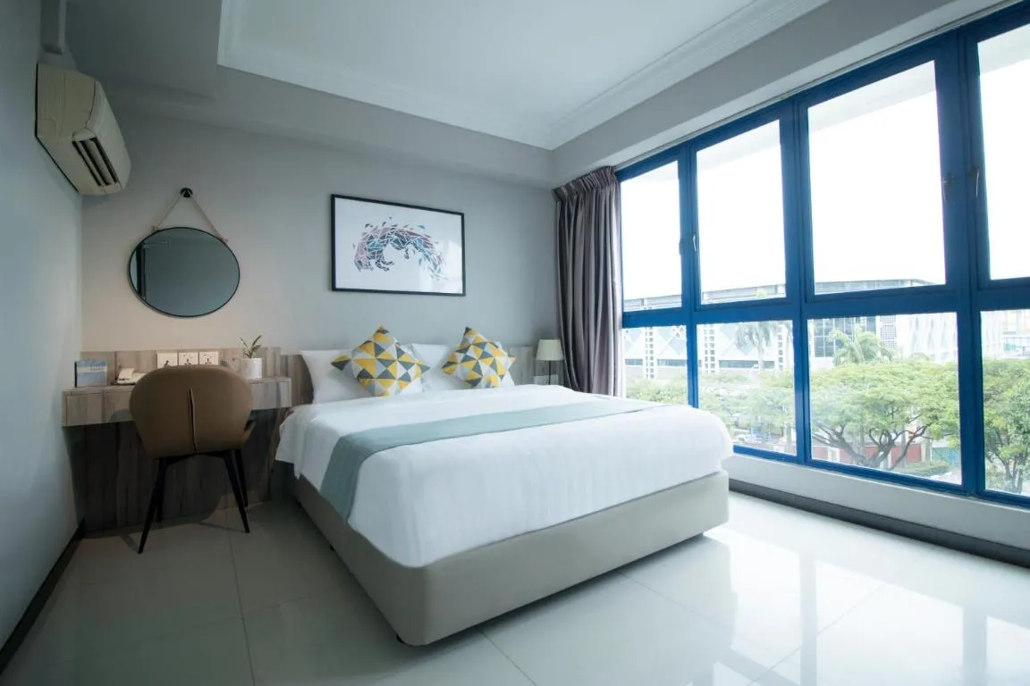 Image of Harbour Ville Hotel