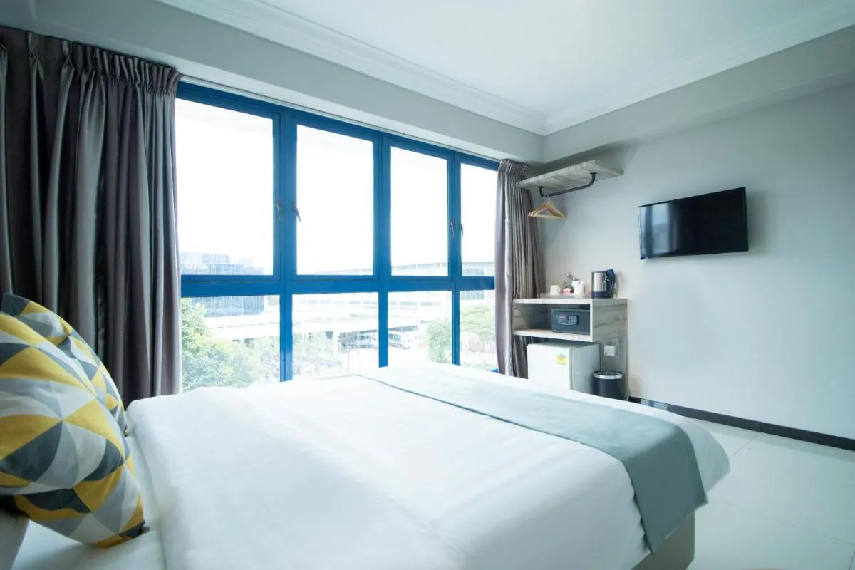Image 4 of Harbour Ville Hotel