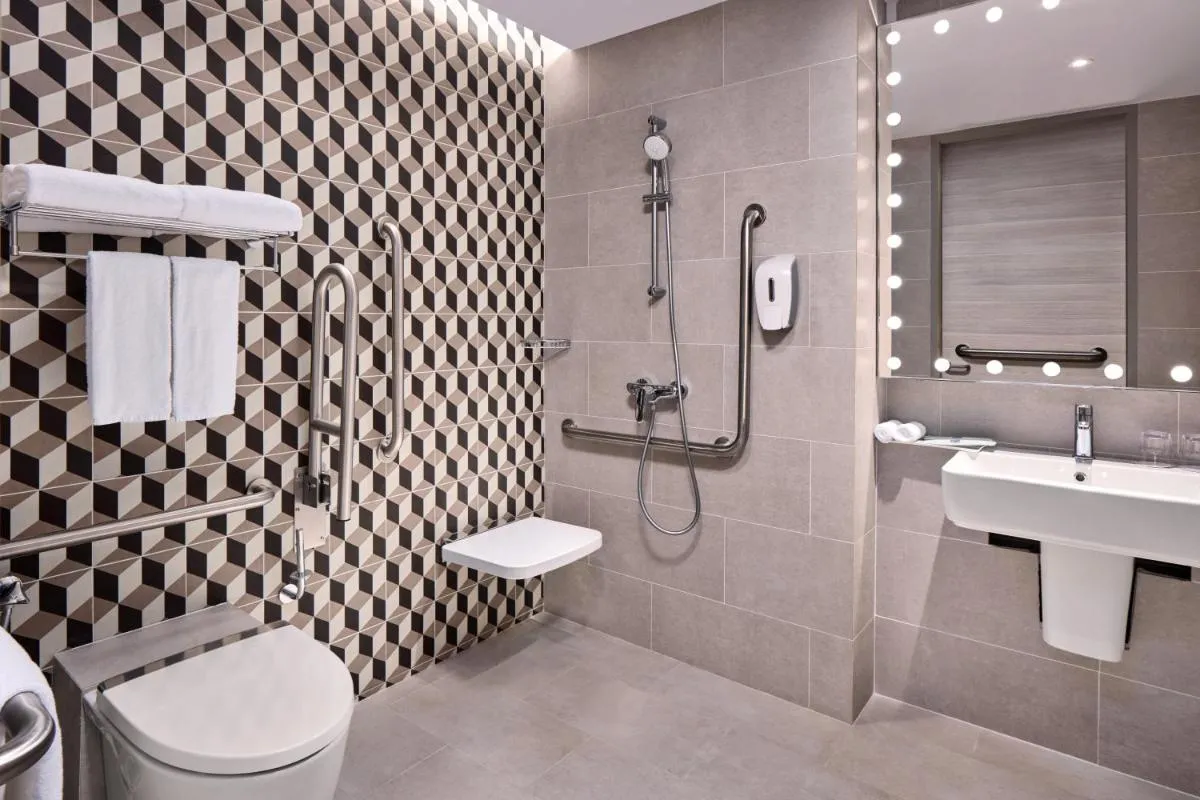 Image 2 of Holiday Inn Express Singapore Serangoon, an IHG Hotel