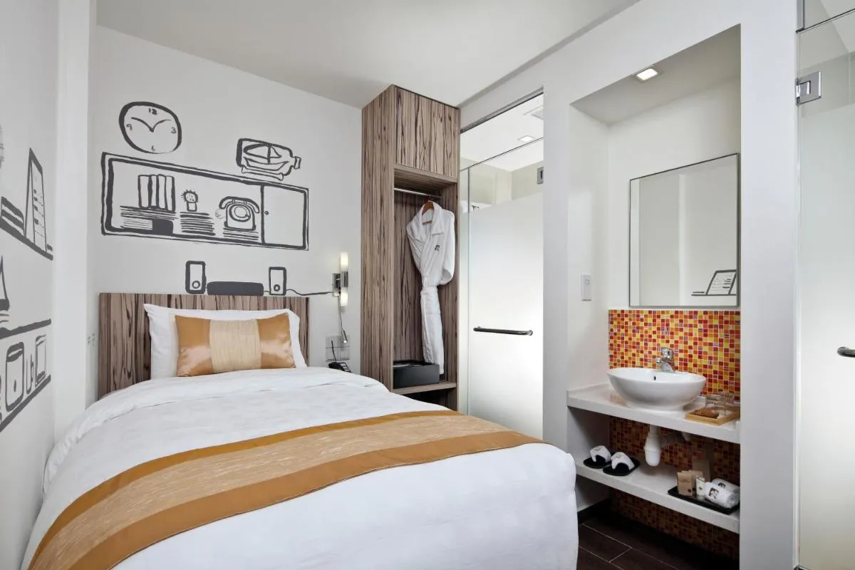 Image 5 of Hotel Clover The Arts
