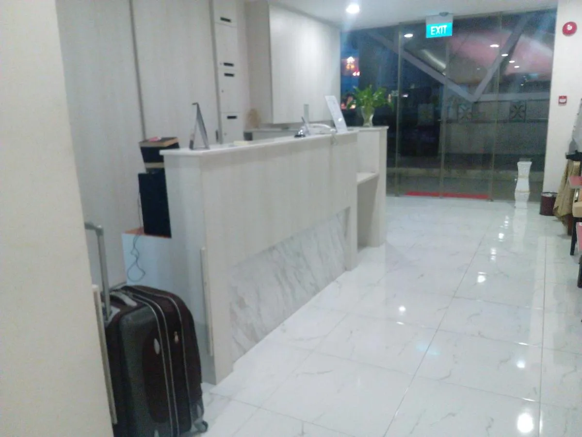 Image 5 of Jayleen Clarke Quay Hotel