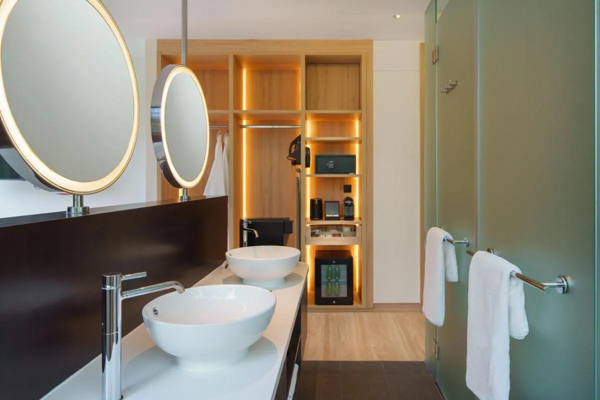 Image 2 of Park Regis by Prince Singapore – Newly Renovated