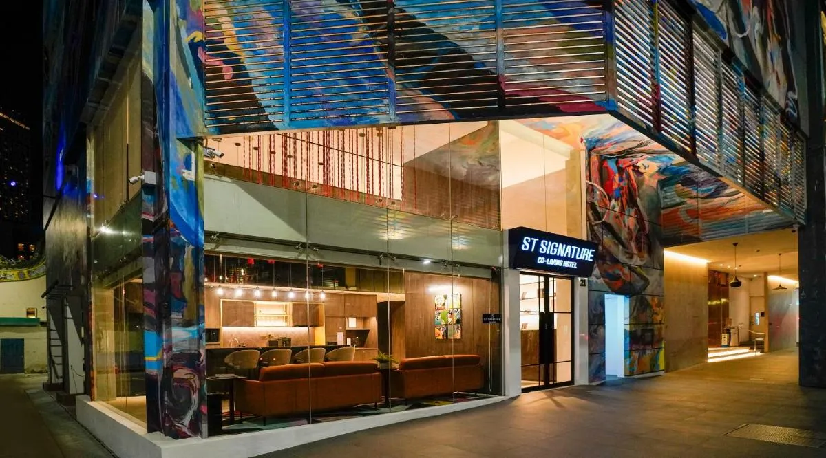 Image 1 of ST Signature Bugis Middle
