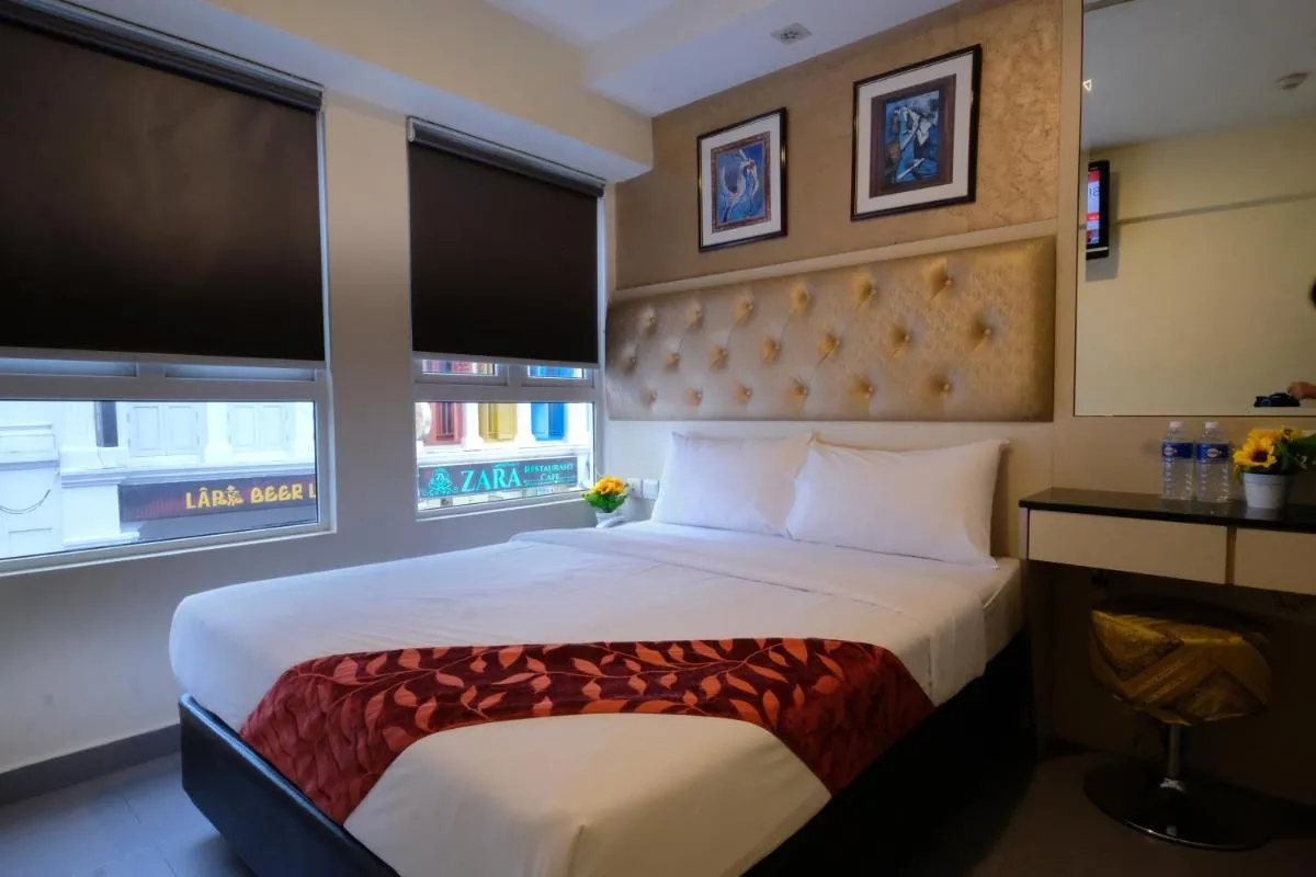 Image 1 of Sandpiper Hotel Singapore
